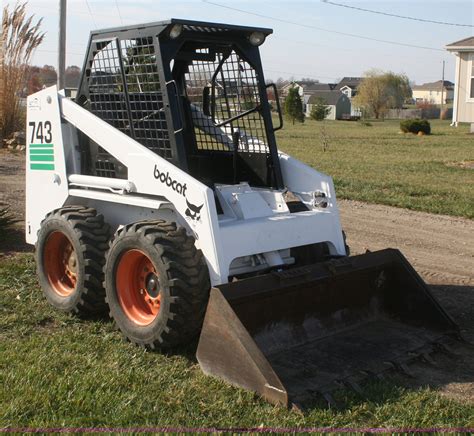 going price for a 743 bobcat skid steer|bobcat 743b years made.